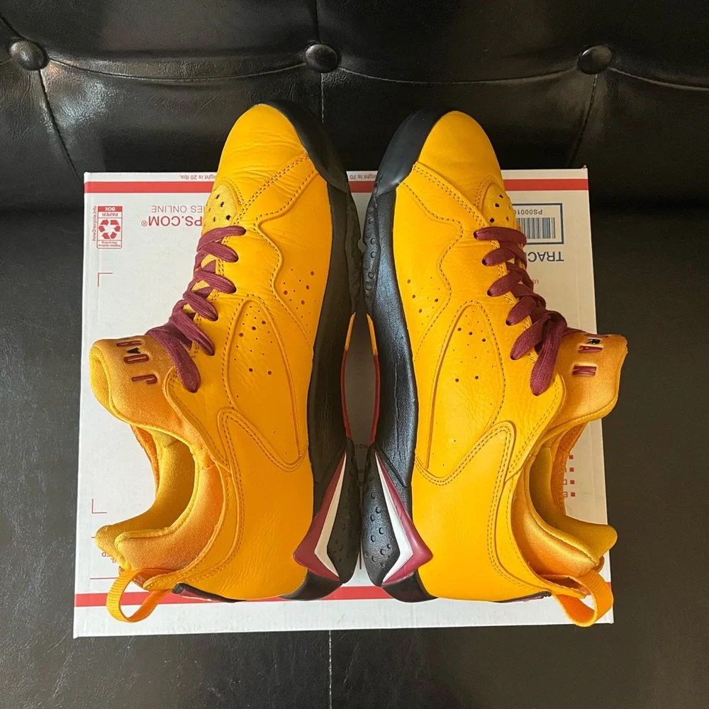 Jordan 7‎ Low NRG ‘Taxi’